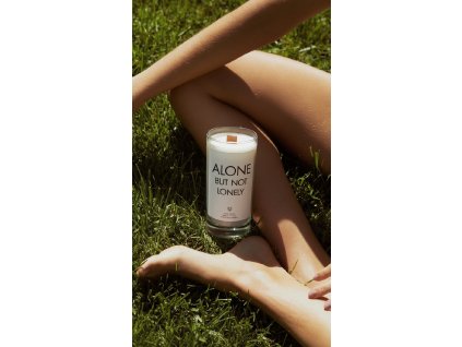 IRONIC CANDLES - sójová svíčka / ALONE BUT NOT LONELY