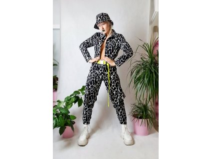 blesk+pants+ruce+v+pase