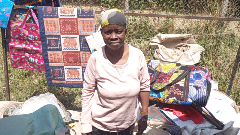 Jak v Keni vznikají látkové panenky z africké látky Kitenge