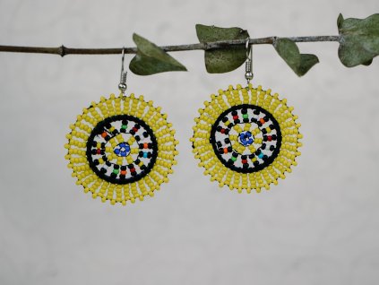 Žluté korálkové náušnice Jua la Kenya