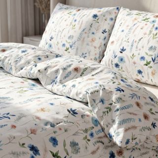 Někdy stačí málo. 😉 Klidné barvy, jemné listy a pocit, že doma je opravdu dobře. 🌿 Povlečení BOHO ZAHRADA vnese do ložnice...