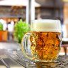 stockbild biertheke glas jpg