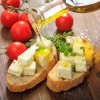 wuerfel feta brot