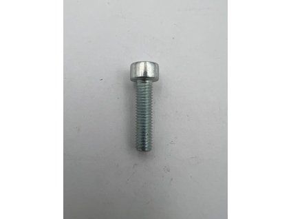 G03930