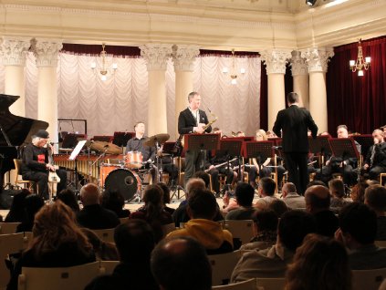 David Friesen Circle 3 Trio with the National Academic Symphonic Band of Ukraine