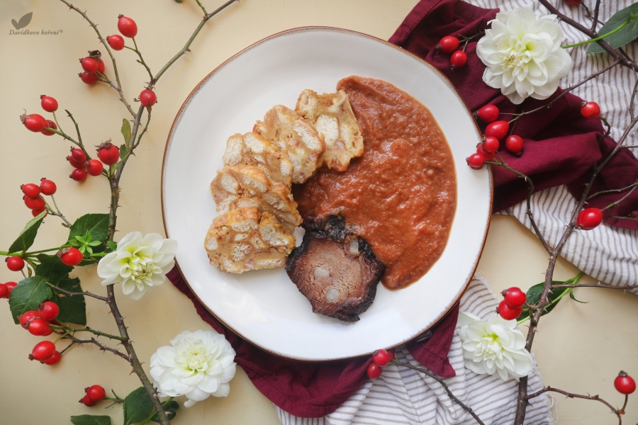 Šípková omáčka s hovězím masem