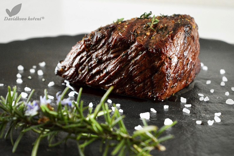 Pštrosí steak na tymiánu