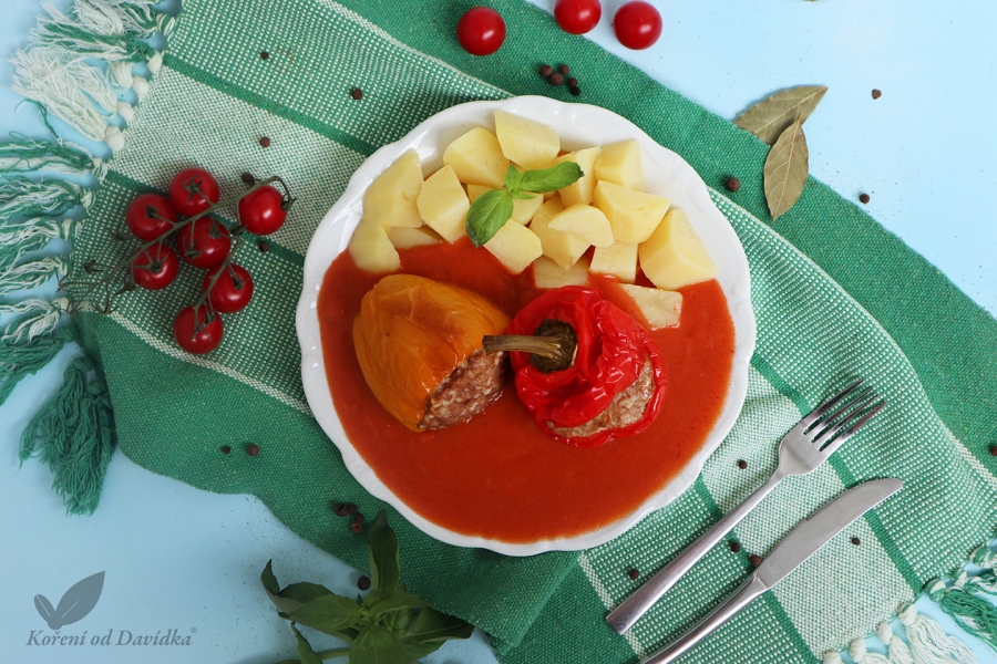 Rajská s plněnou kapií a bramborem