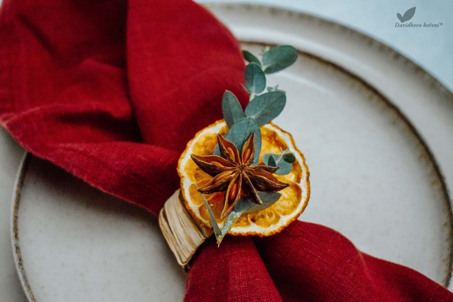 Ozdobný kroužek na ubrousky