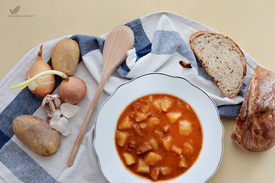 Zemiakový guláš