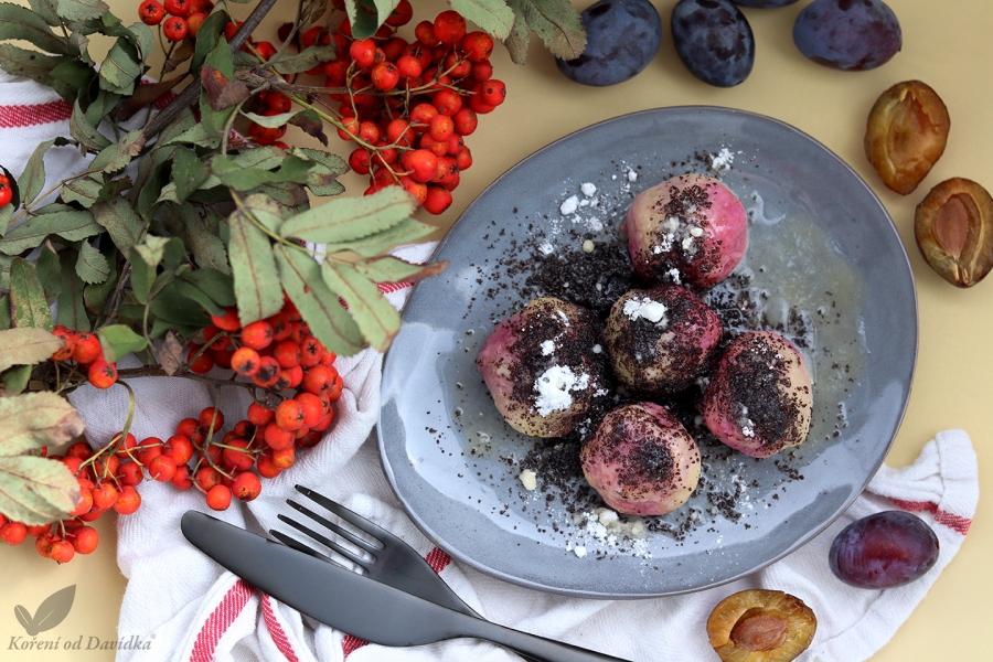 Zemiakové knedlíky so slivkami