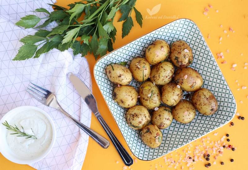 Cesnakovo-parmezánové zemiaky