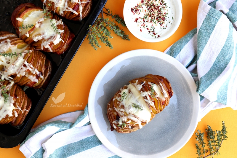 Švédske zemiaky Hasselback