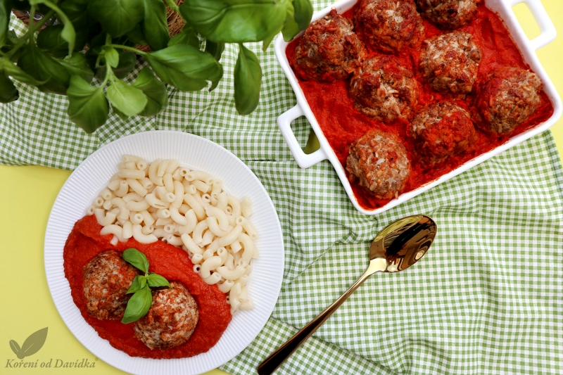 Mäsové guľky v paradajkovej omáčke