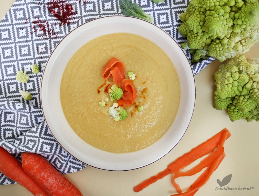 Balkánska krémová romanesco polievka s Bulharskom