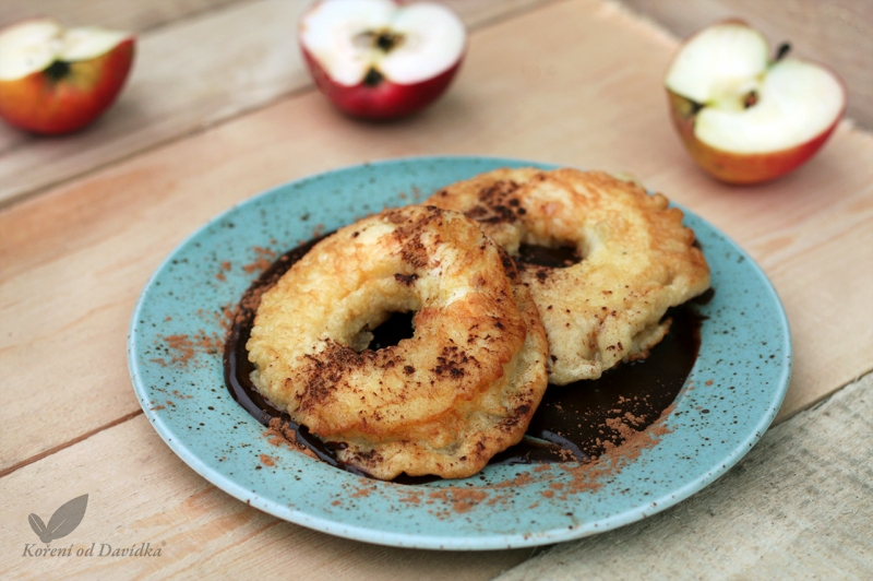 Jablká v čokoškoricovom župane