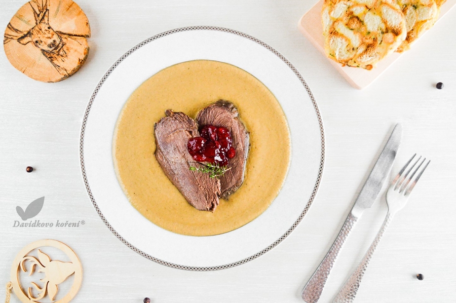 Jelenie stehno na smotane