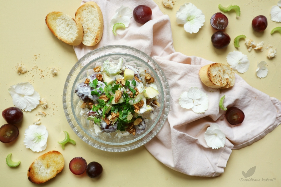 🇺🇸 Waldorfský salát