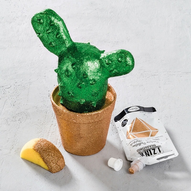 Trendy třpytivé kaktusy