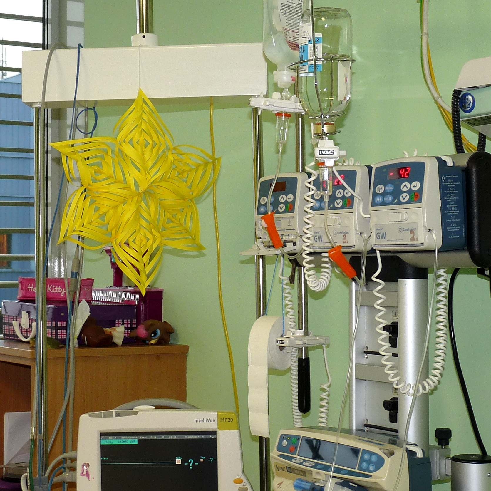 Výzdoba dětské hematologie v Motole 1.12.2014