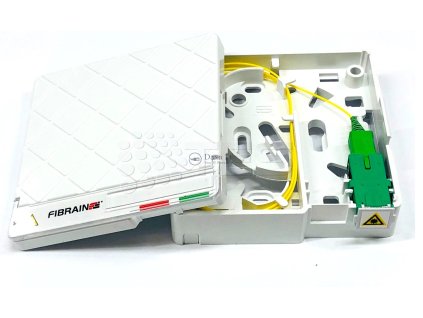 FIBRAIN VFTO-E1, FTTH box, 1x adaptér SC/APC, 1x pigtail SC/APC, osadený