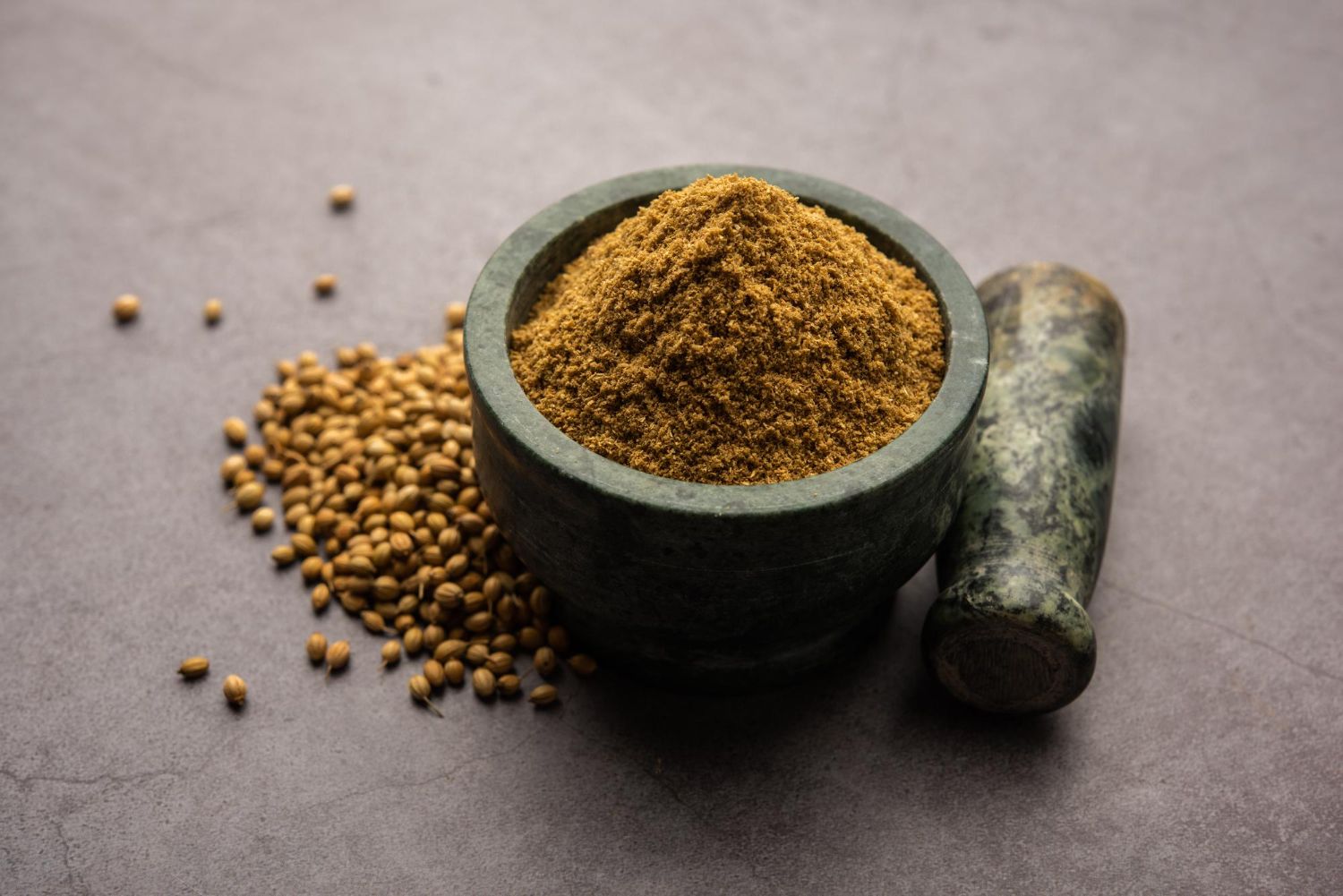 Koriandr - původ, účinky a jeho využití v kuchyni