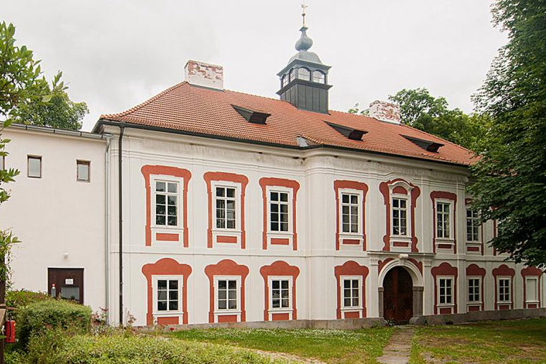 12. MALÉ ZÁMKY – SPOUSTA ZÁBAVY
