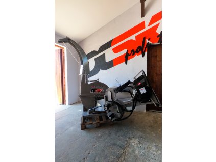 DCSK profi tech - Jansen BX-92RS drvič - štiepkovač konárov za traktor (SN21)