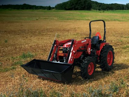Traktor TYM 5025R s čelným nakladačom