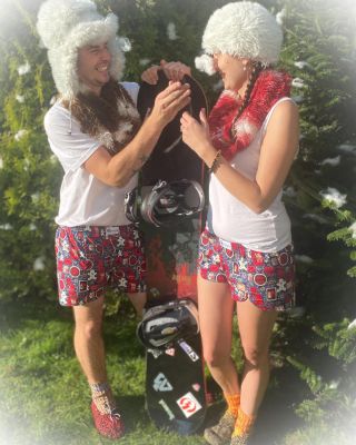 Každý rokem se snažíme vymyslet nějakou originální fotku, která vás zaujme a myslím, že letos co se týče originality se...