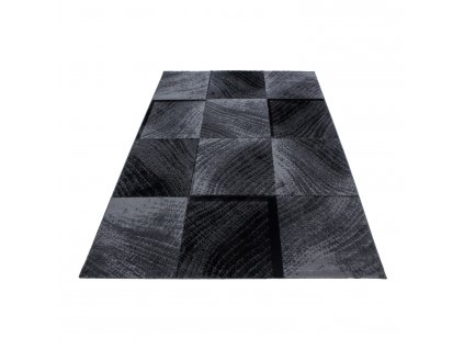 Kusový koberec PLUS 8003, Černá  Kusový koberec
