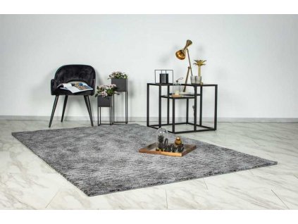 Kusový koberec Comfy 700 Silver  Kusový koberec s velmi jemným, polyesterovým povrchem. Super Soft Touch, vysoká hustota, bavlněný podklad.