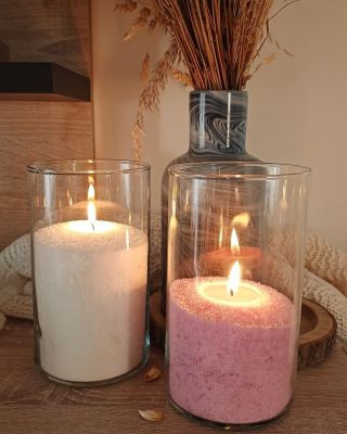 🕯️✨ Candle by Skinny – dvě svíčky, dvojnásobná atmosféra ✨ Jemná bílá 🤍 nebo něžná růžová 🌸? Vyberte si tu, která ladí s...