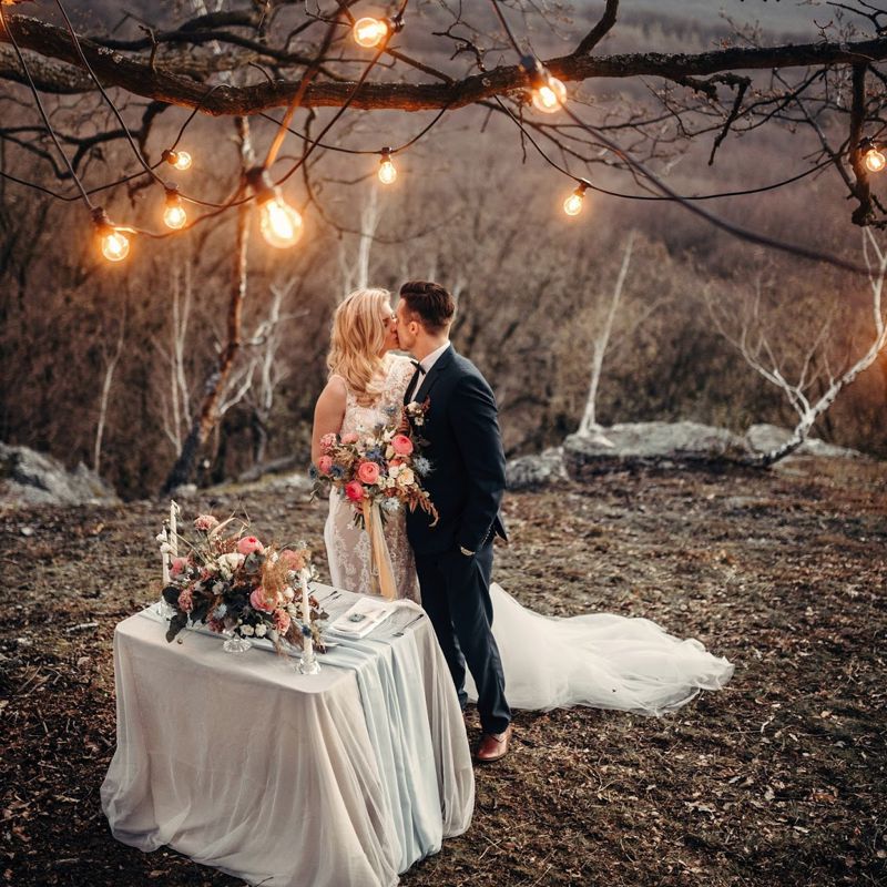 Svadobné osvetlenie