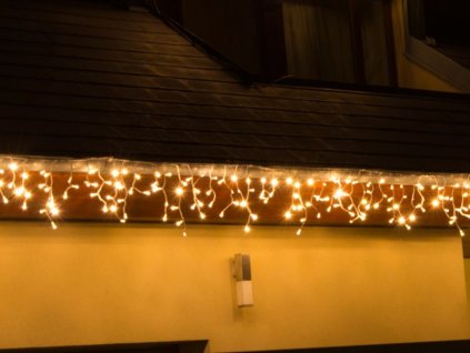 svetelny cencul tepla biela LED