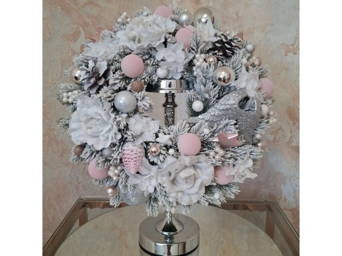 Vianocny-veniec-na-dvere-decorglamour.sk