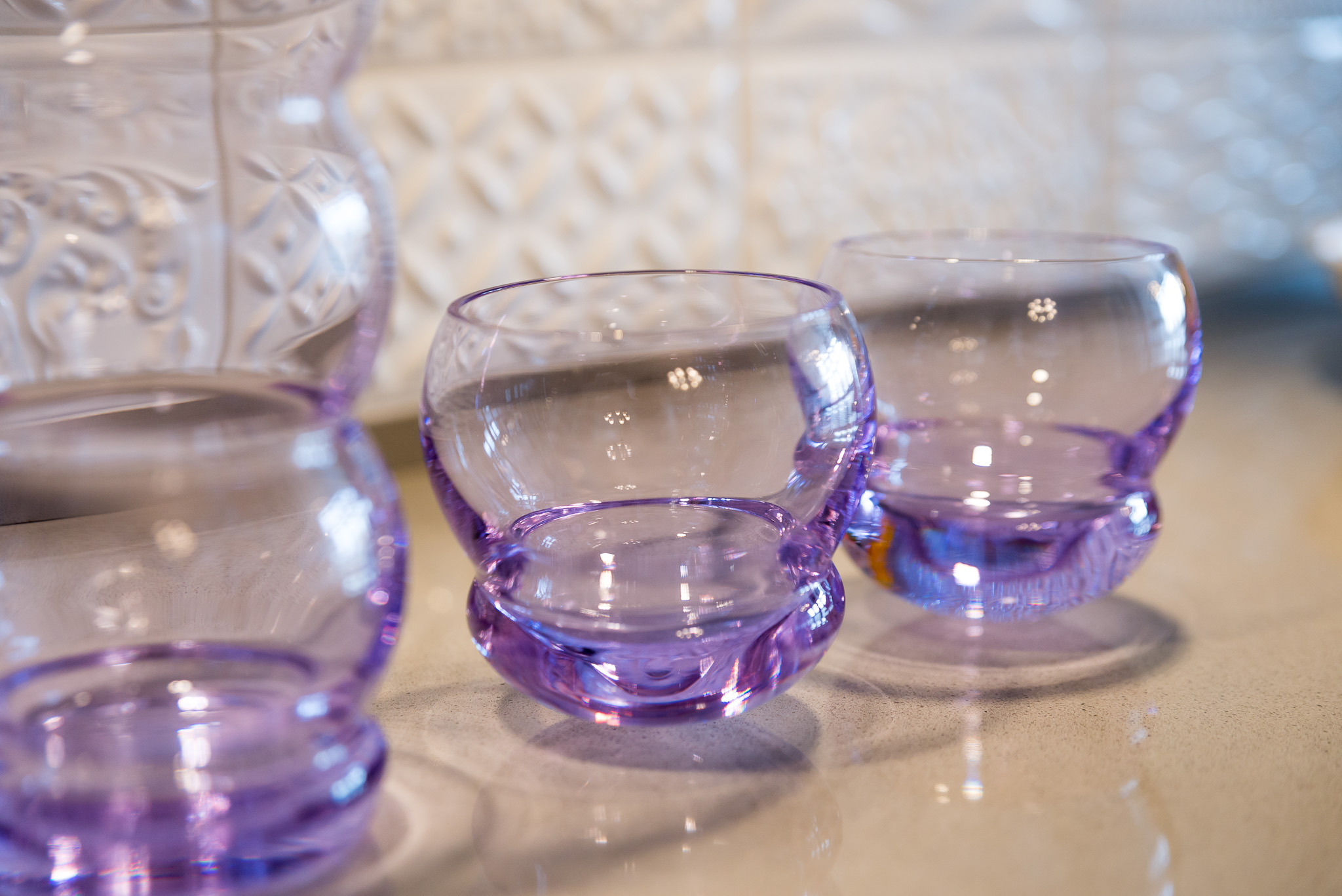 KARAFA alexandrit (fialová) - edice BUBBLES - Lukáš Houdek (obrázek 5)