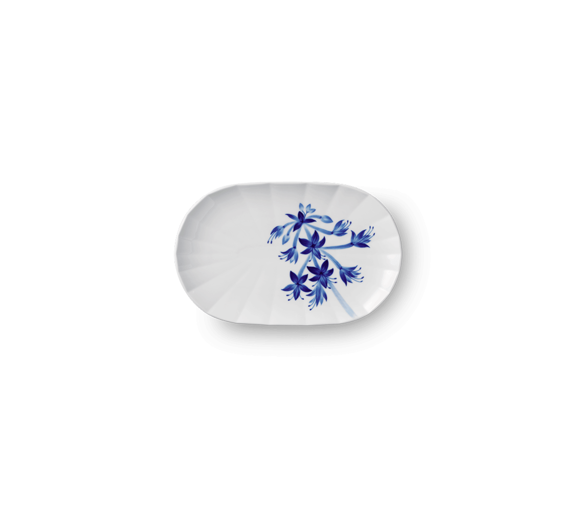 Levně Oválný talíř Blomst Hosta, 24 cm - Royal Copenhagen