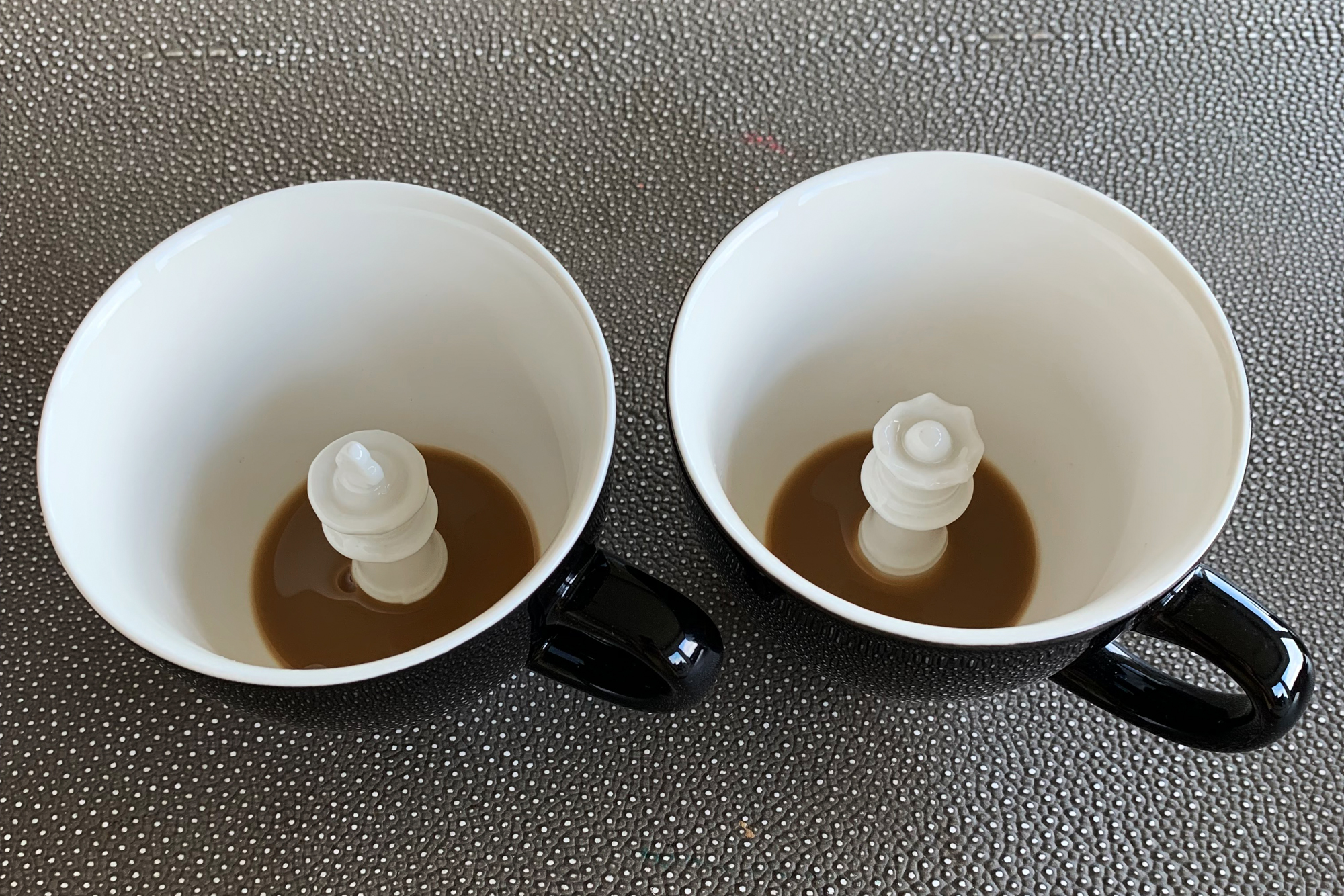 Hrnek KRÁL 325 ml - Creature Cups (obrázek 4)