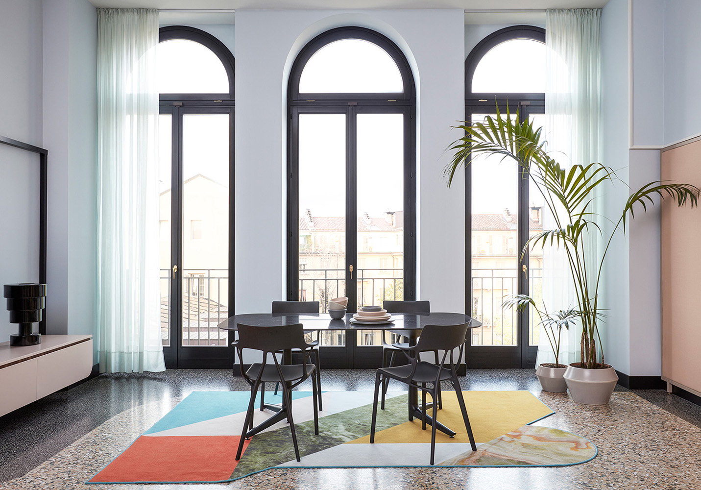 Jídelní židle A. I., více barev - Kartell Barva: šedá (obrázek 7)