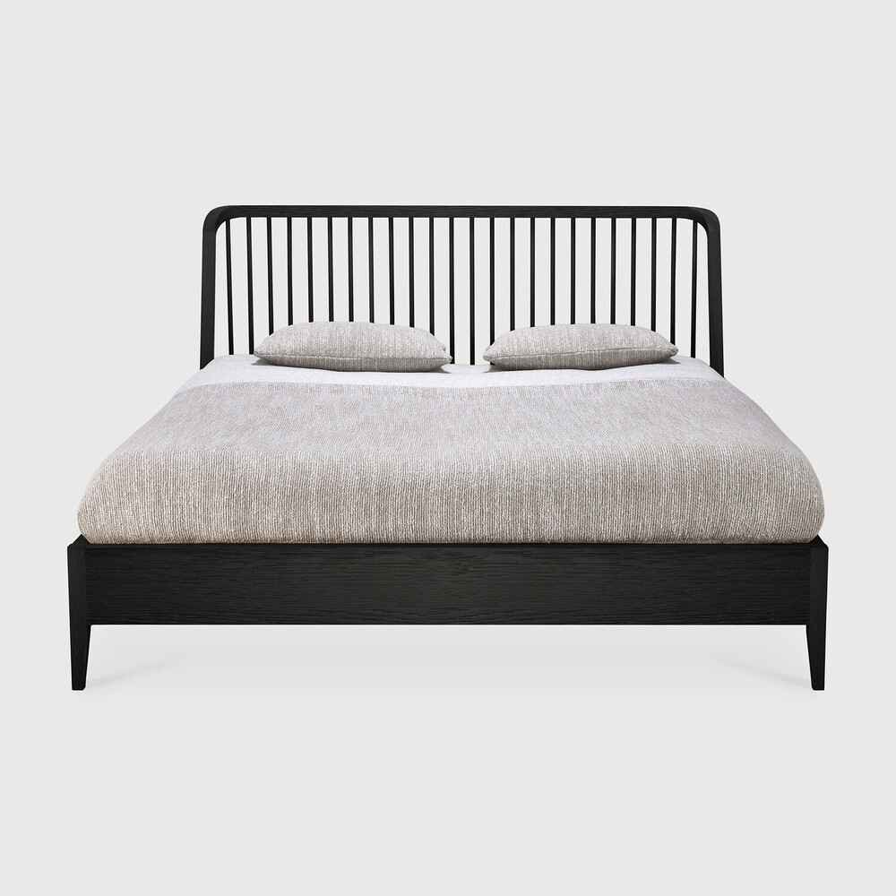 Dubová designová postel Spindle s žebrovaným čelem, 160 x 200 cm, černá - Ethnicraft (obrázek 7)