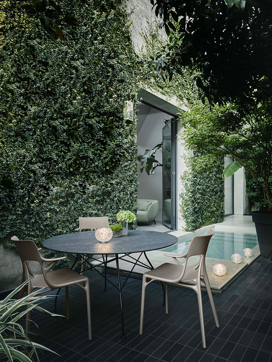 Venkovní stůl GLOSSY OVAL, více variant - Kartell Barva: Bílá/bílá (obrázek 4)