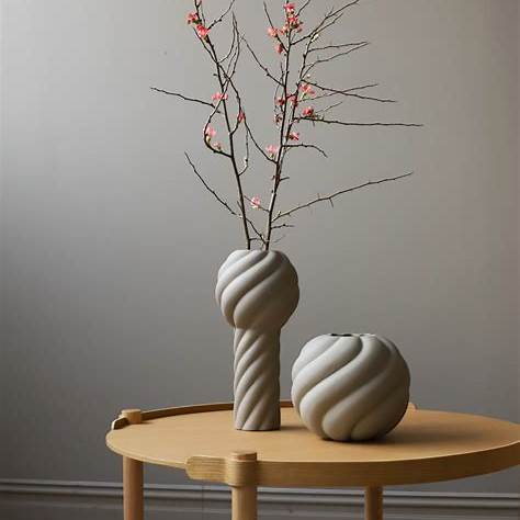 Váza Twist Ball, 20cm, písková - COOEE (obrázek 3)