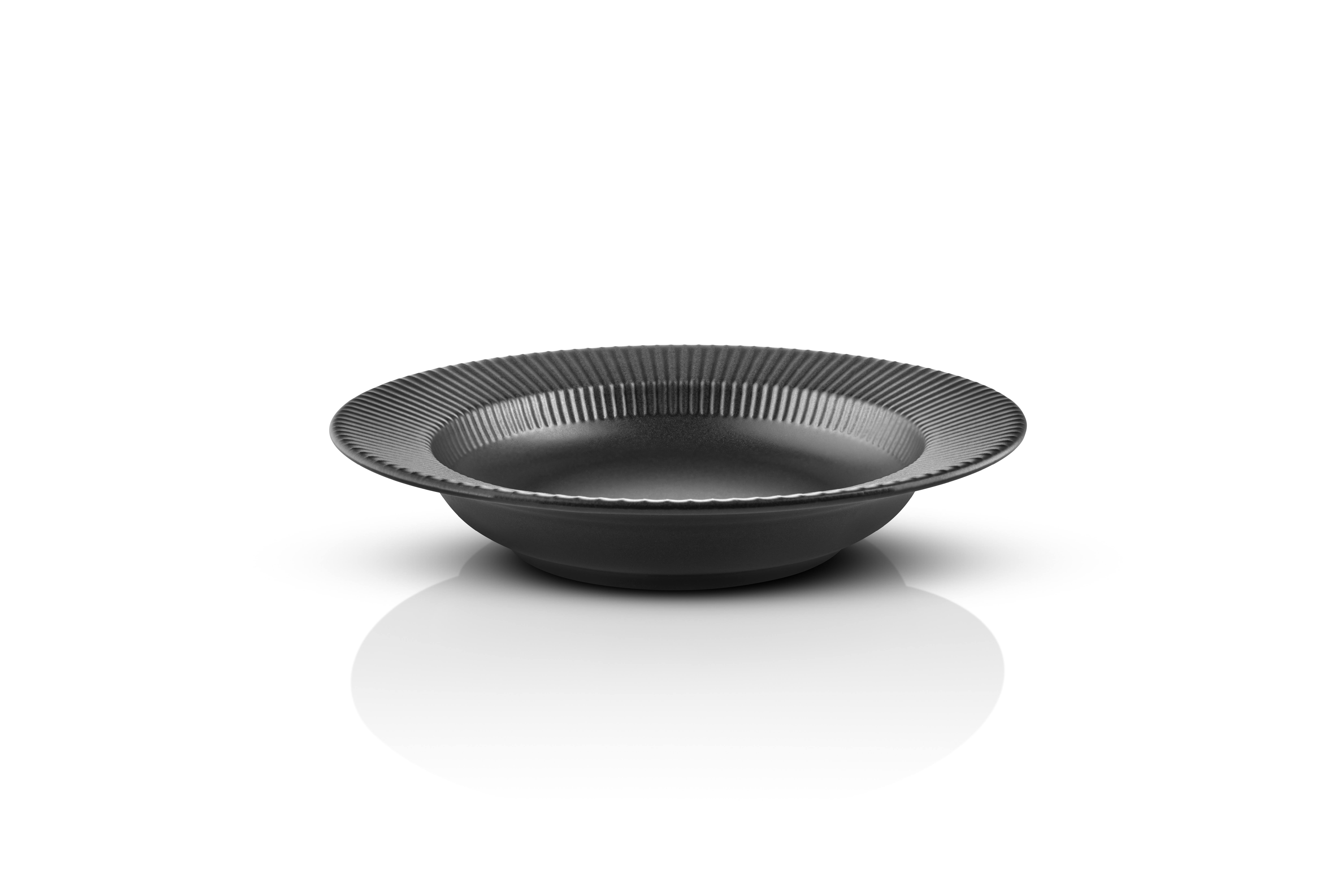 Legio Nova Plate 22 cm mély, fekete - Eva Solo akciós termékkép 1