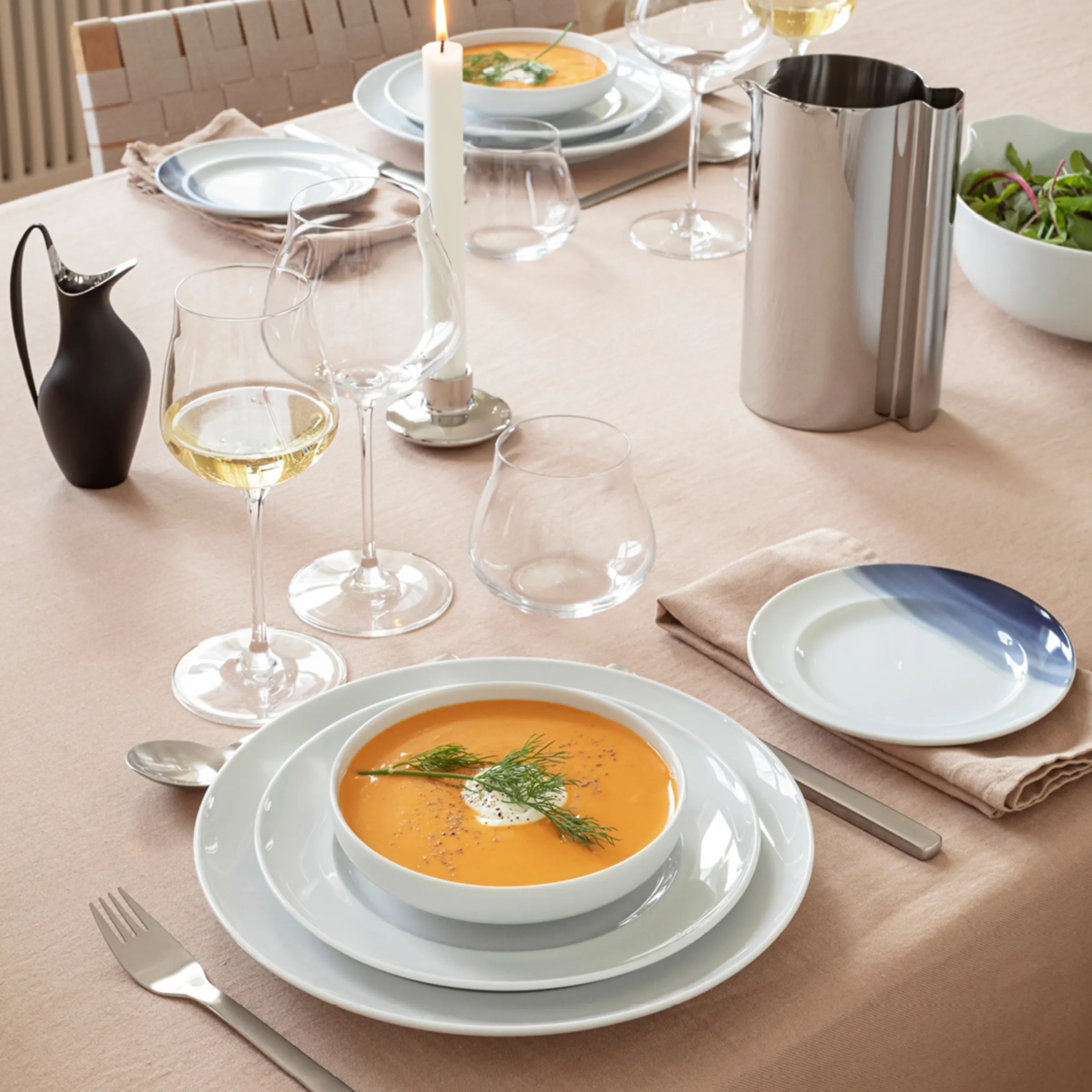 Porcelán desszerttál Koppel 16 cm, díszített - Georg Jensen termék 2. képe