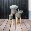 Květináč Patt s vysokými nohami, barva starošedá, více velikostí - PotteryPots (Velikost XXXL - v. 82.5 cm, ⌀ 55 cm)