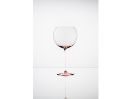 36947 1 sklenice na vino ruzova lukas houdek