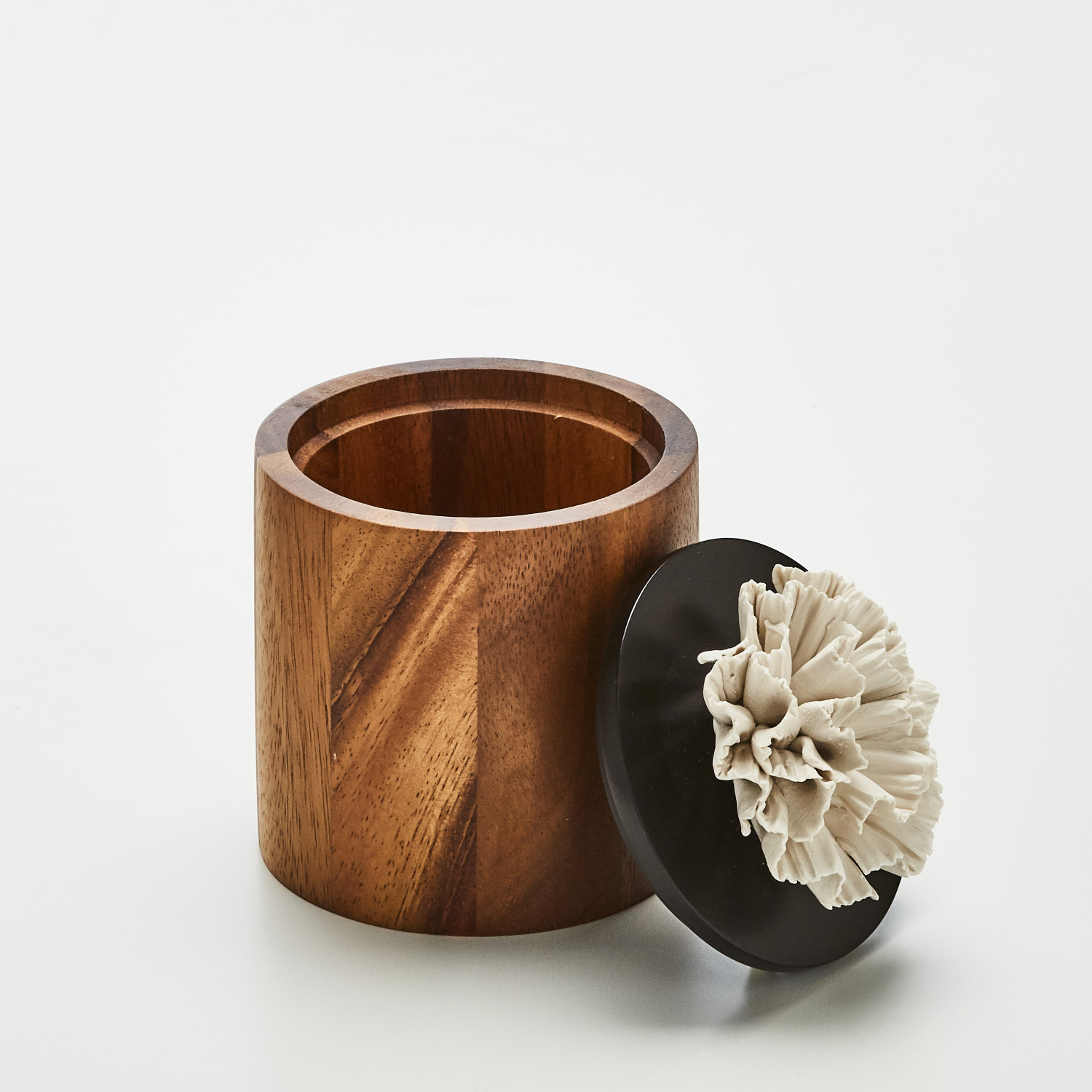 E-shop Drevený úložný box Cyla, viac veľkostí - ANOQ Velikost: M - 10,5 x 14 cm