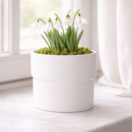 kvetinac z keramiky bily wikholmform (1)