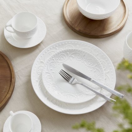 Jídelní porcelánový talíř  Sylvia bílý 21 cm S